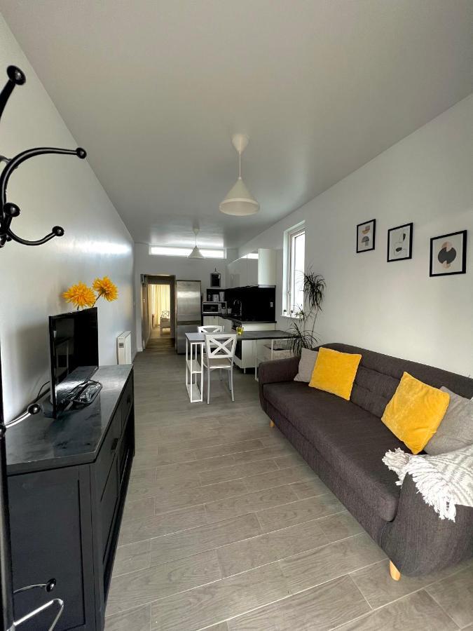 Newly Renovated 1 Bedroom Flat With Garden Pergola Ennis Exteriör bild