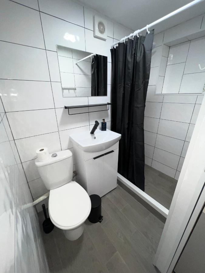 Newly Renovated 1 Bedroom Flat With Garden Pergola Ennis Exteriör bild